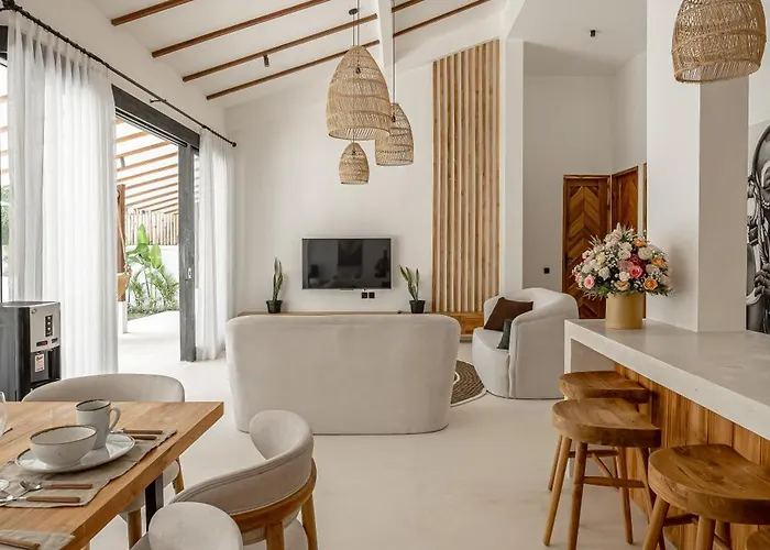Udara By Evdekimi - Spacious 4br Pool With Lush Garden At Artistic Center Of * Ubud